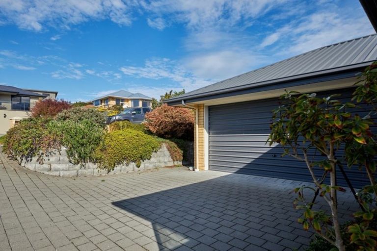 Photo of property in 16 Fyffe Avenue, Kaikoura, 7300
