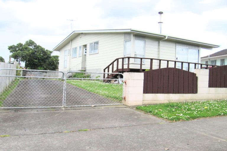 Photo of property in 56 Ferndown Avenue, Papatoetoe, Auckland, 2025