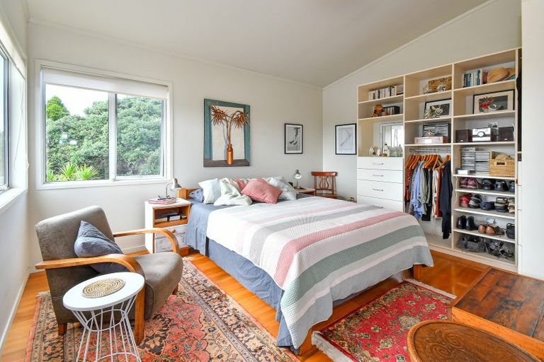 Photo of property in 88 Howard Road, Orere Point, Papakura, 2585