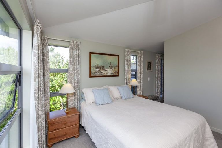 Photo of property in 5 Newry Road, Raumati Beach, Paraparaumu, 5032