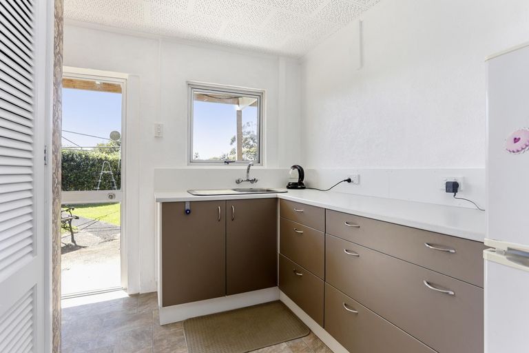 Photo of property in 16 Mcmurray Road, Hunua, Papakura, 2584