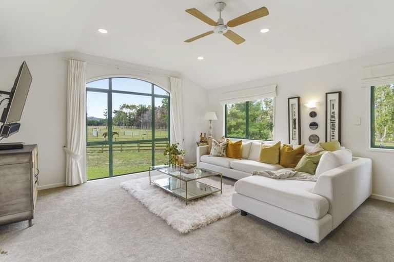 Photo of property in 393 Papakura-clevedon Road, Clevedon, Papakura, 2582