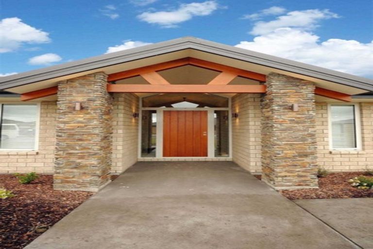Photo of property in 4 Crampton Close, Kaiapoi, 7630