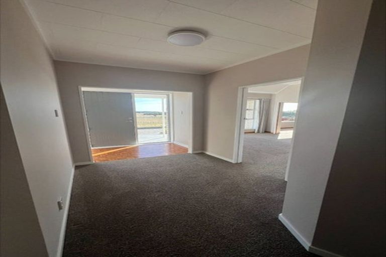 Photo of property in 133 Muhunoa Road East, Ohau, Levin, 5570