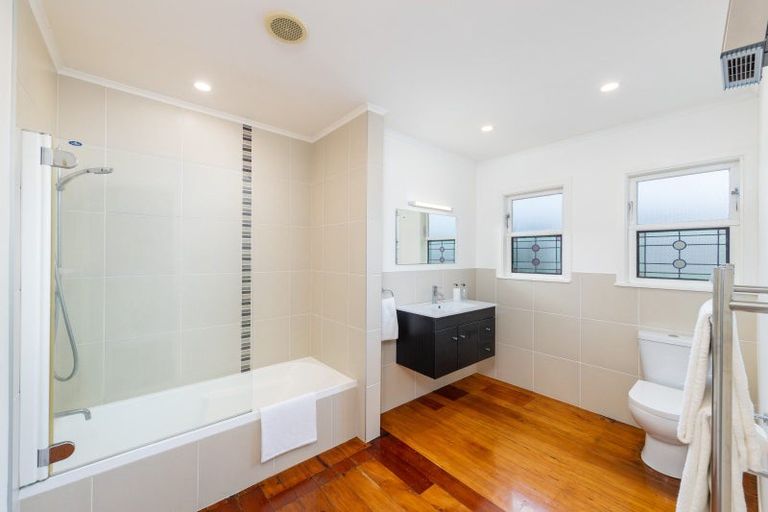 Photo of property in 10 Matuku Street, Heretaunga, Upper Hutt, 5018