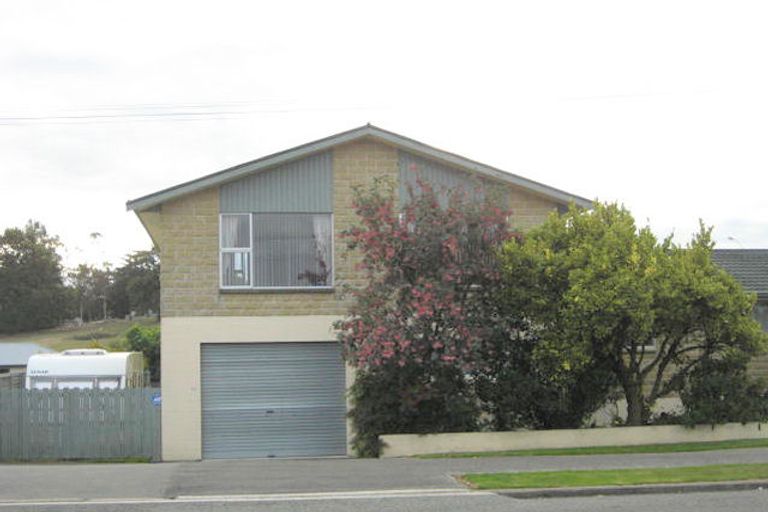 Photo of property in 16 Stuart Street, Holmes Hill, Oamaru, 9401