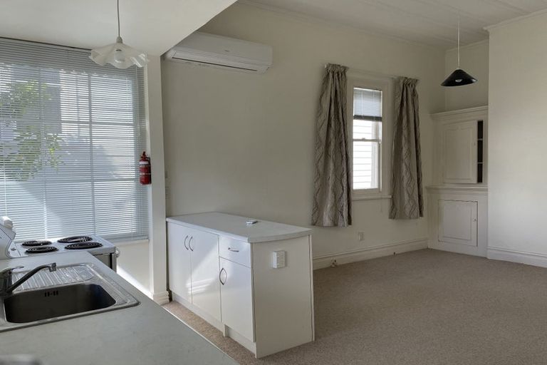 Photo of property in 14 Shoal Bay Road, Devonport, Auckland, 0624
