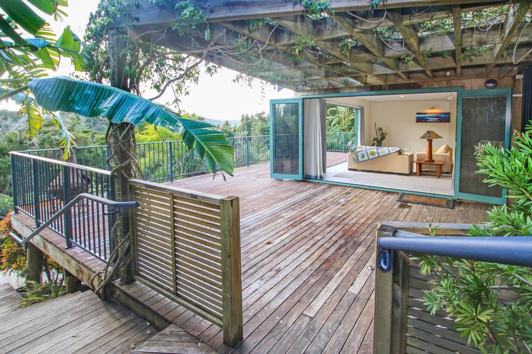 Photo of property in 8 Scoresby Street, Opua, 0200