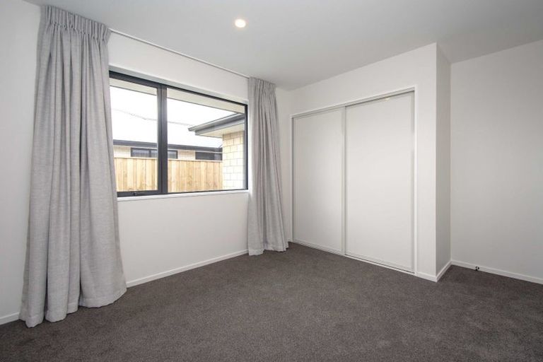 Photo of property in 13 Weaver Street, Woodend, 7691