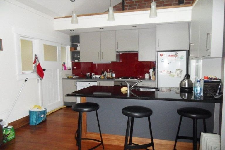 Photo of property in 19 Austin Street, Mount Victoria, Wellington, 6011