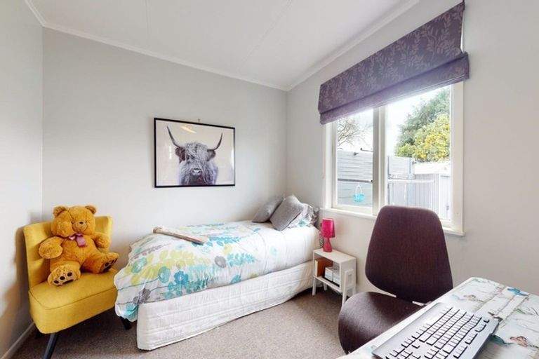 Photo of property in 11 Ferguson Street, Levin, 5510