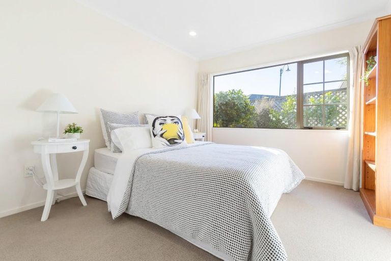 Photo of property in 30 Lakeridge Close, Rangatira Park, Taupo, 3330