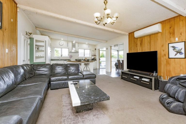 Photo of property in 13 Magnolia Avenue, Opaheke, Papakura, 2113