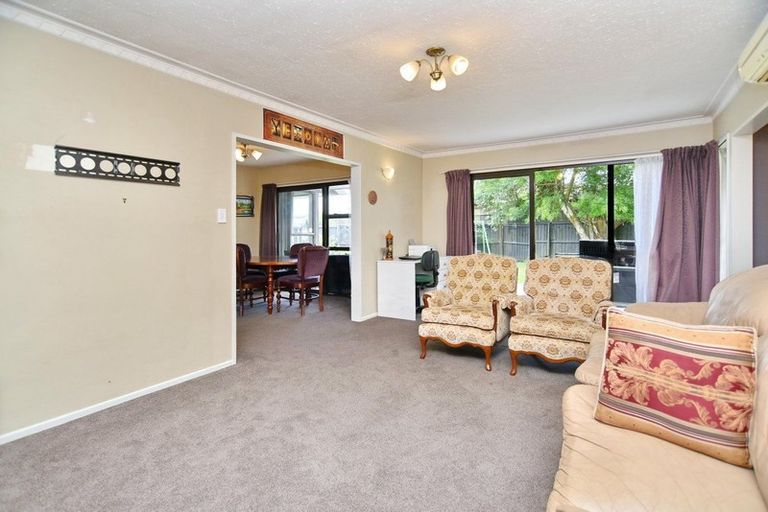 Photo of property in 12 Mayo Place, Belfast, Christchurch, 8051