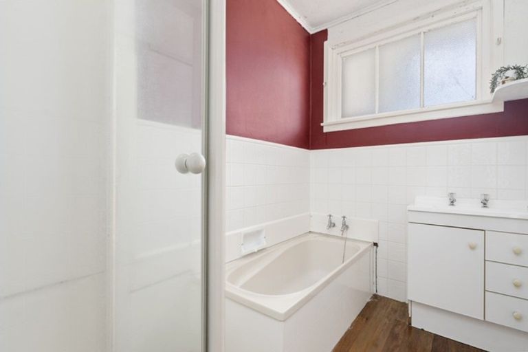 Photo of property in 10a Tate Road, Brixton, Waitara, 4382