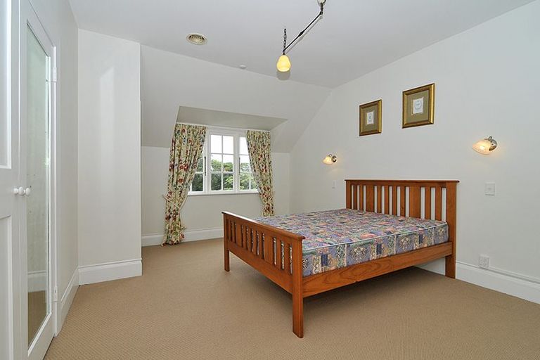 Photo of property in 3 Mariri Road, Kelburn, Wellington, 6012