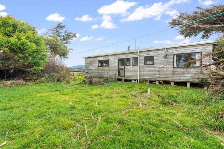 Photo of property in 15 Thomas Road, Orepuki, Riverton, 9881