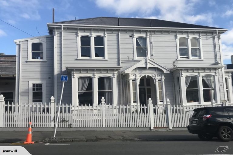 Photo of property in 24 Majoribanks Street, Mount Victoria, Wellington, 6011