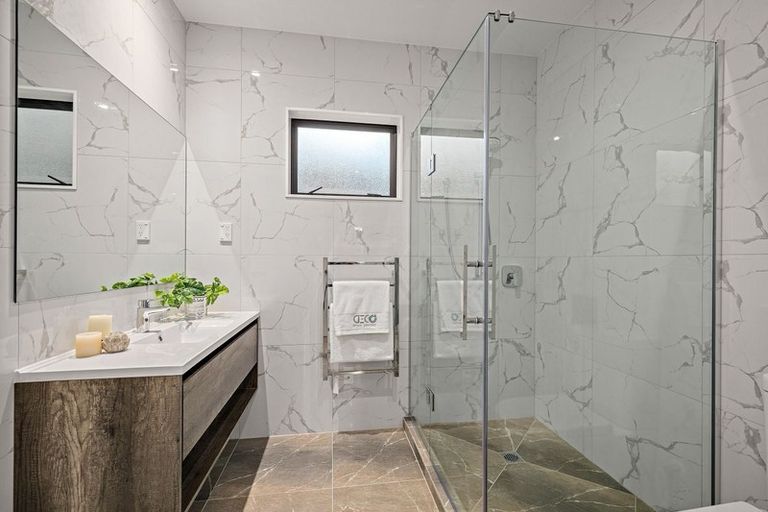 Photo of property in 18 Konoba Avenue, Kumeu, 0810