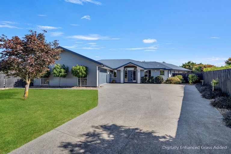 Photo of property in 21 Christie Place, Rolleston, 7614