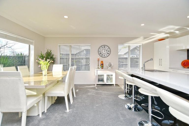 Photo of property in 5 Amoka Crescent, Parklands, Christchurch, 8083