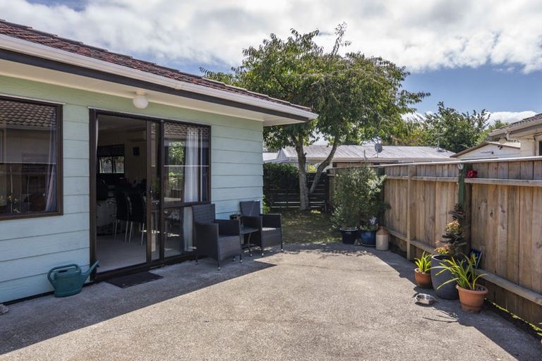 Photo of property in 9b Rodney Grove, Paraparaumu, 5032