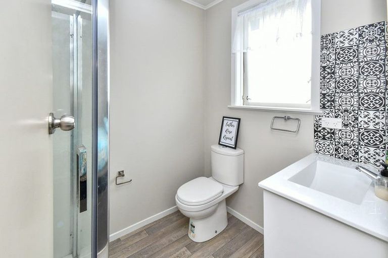 Photo of property in 67 Arimu Road, Papakura, 2110