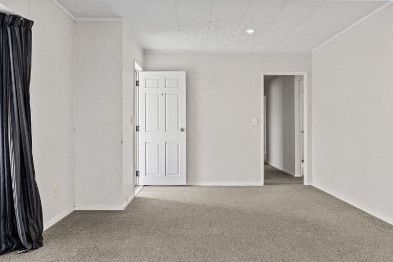 Photo of property in 82 Grace Crescent, Richmond Heights, Taupo, 3330