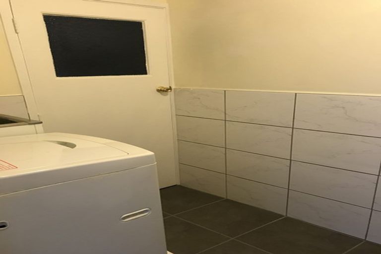 Photo of property in 6/15 Upper Lewisville Terrace, Thorndon, Wellington, 6011