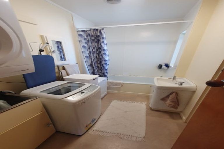 Photo of property in 4/84 Freyberg Street, Lyall Bay, Wellington, 6022