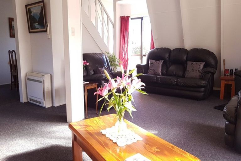 Photo of property in 32 Fraser Street, Ross, 7812