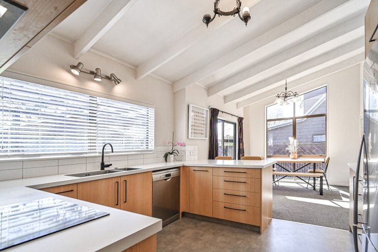 Photo of property in 8 Palmer Place, Parkvale, Hastings, 4122