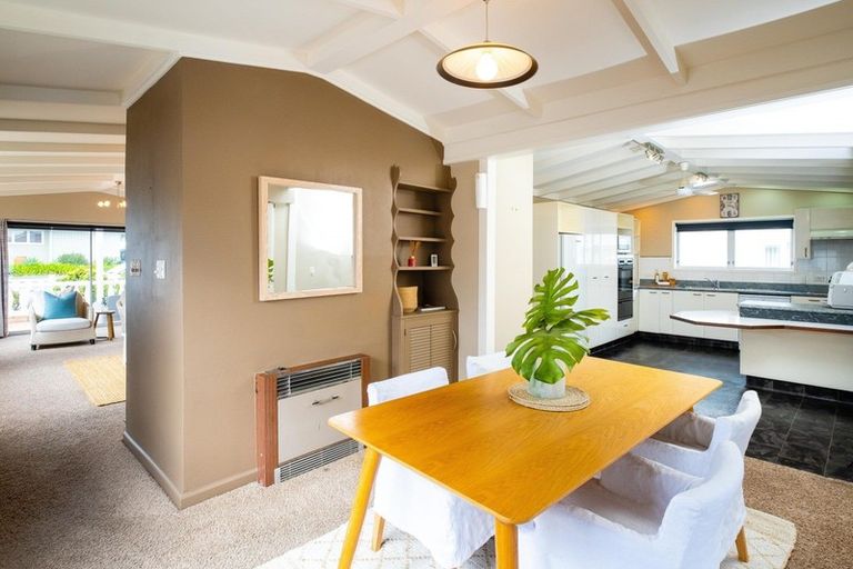 Photo of property in 118 Charles Street, Westshore, Napier, 4110