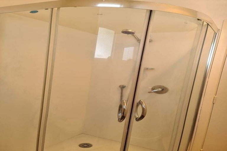 Photo of property in 44 Helvetia Road, Pukekohe, 2120