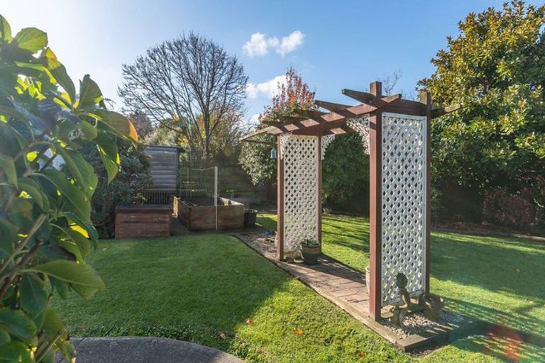 Photo of property in 2/16 Oldham Crescent, Halswell, Christchurch, 8025