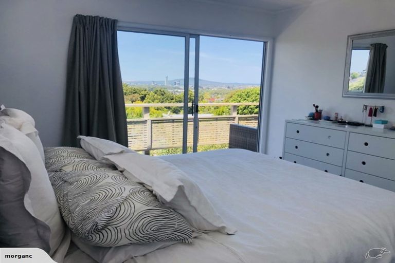 Photo of property in 1/2 Hume Drive, Hillcrest, Auckland, 0627