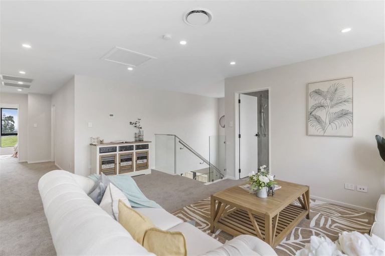 Photo of property in 22 Bendridge Street, Flat Bush, Auckland, 2019