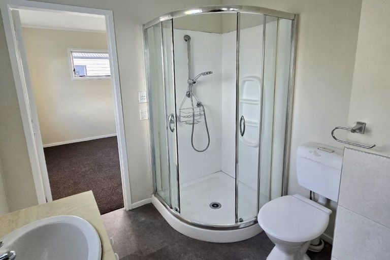 Photo of property in 52 Shifnal Drive, Randwick Park, Auckland, 2105