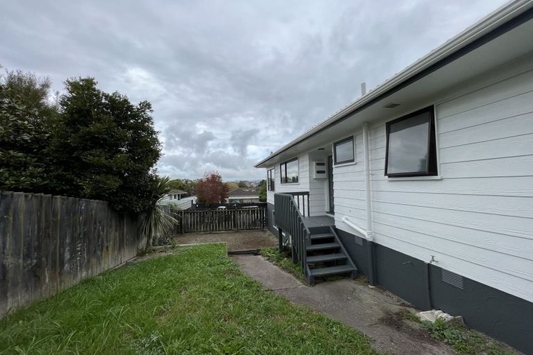 Photo of property in 139 Moire Road, West Harbour, Auckland, 0618
