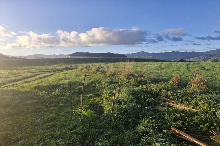 Photo of property in 48 Ohau Terraces, Ohau, 5570