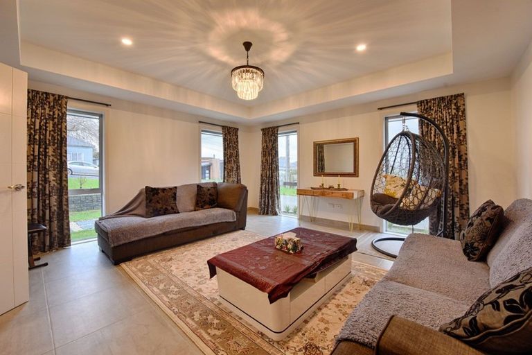 Photo of property in 14 Mary Street, Gore, 9710