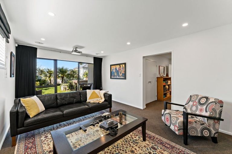 Photo of property in 2/16 Marama Street, Castor Bay, Auckland, 0620