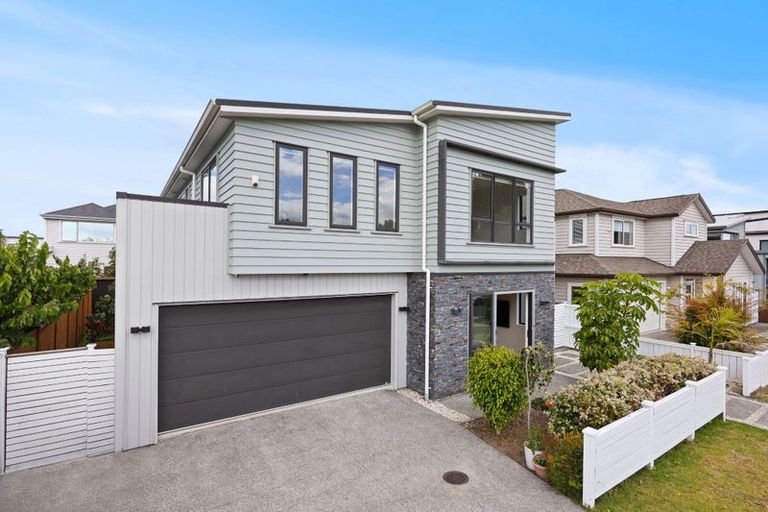 Photo of property in 9 Mccaw Avenue, Whenuapai, Auckland, 0618