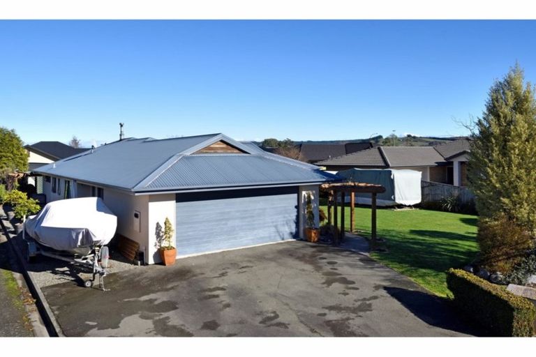 Photo of property in 35 Hollybush Drive, Brightwater, 7022