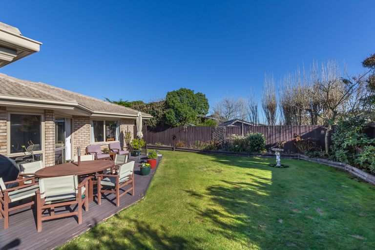 Photo of property in 21b Pine Avenue, New Brighton, Christchurch, 8061