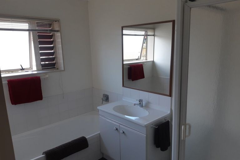 Photo of property in 5 The Boulevard, Red Beach, 0932