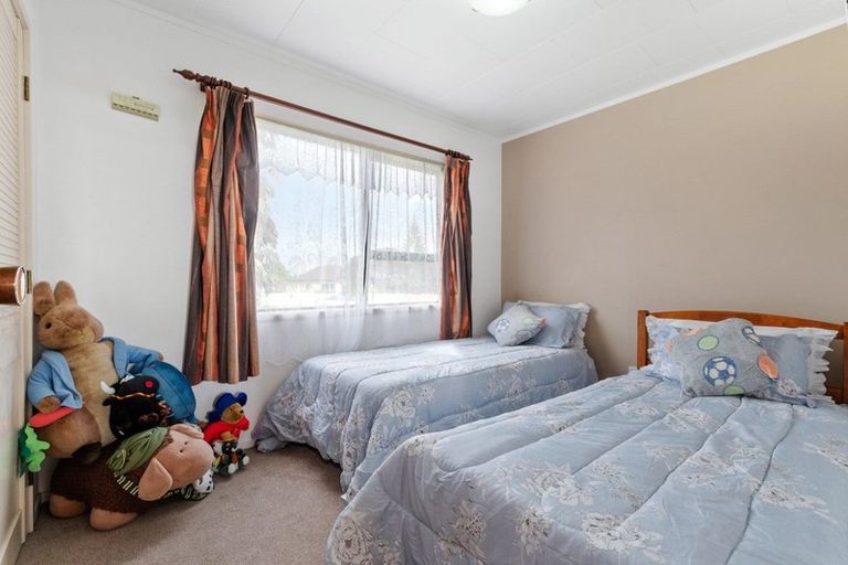 Photo of property in 20 Anglers Way, Wattle Downs, Auckland, 2102