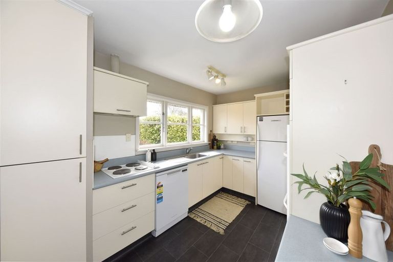 Photo of property in 33 Raxworthy Street, Ilam, Christchurch, 8041