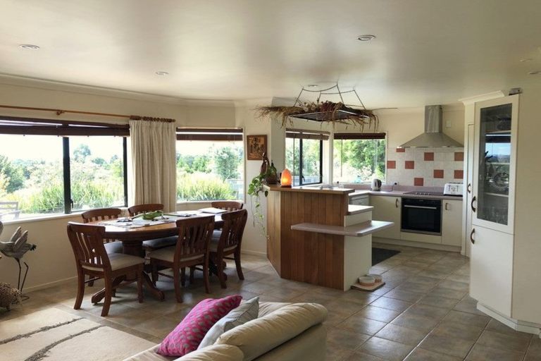 Photo of property in 125b Waimate North Road, Kerikeri, 0293