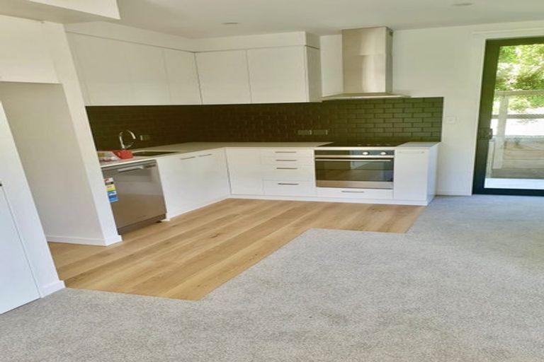 Photo of property in 25 Rua Kai Way, Brooklyn, Wellington, 6021